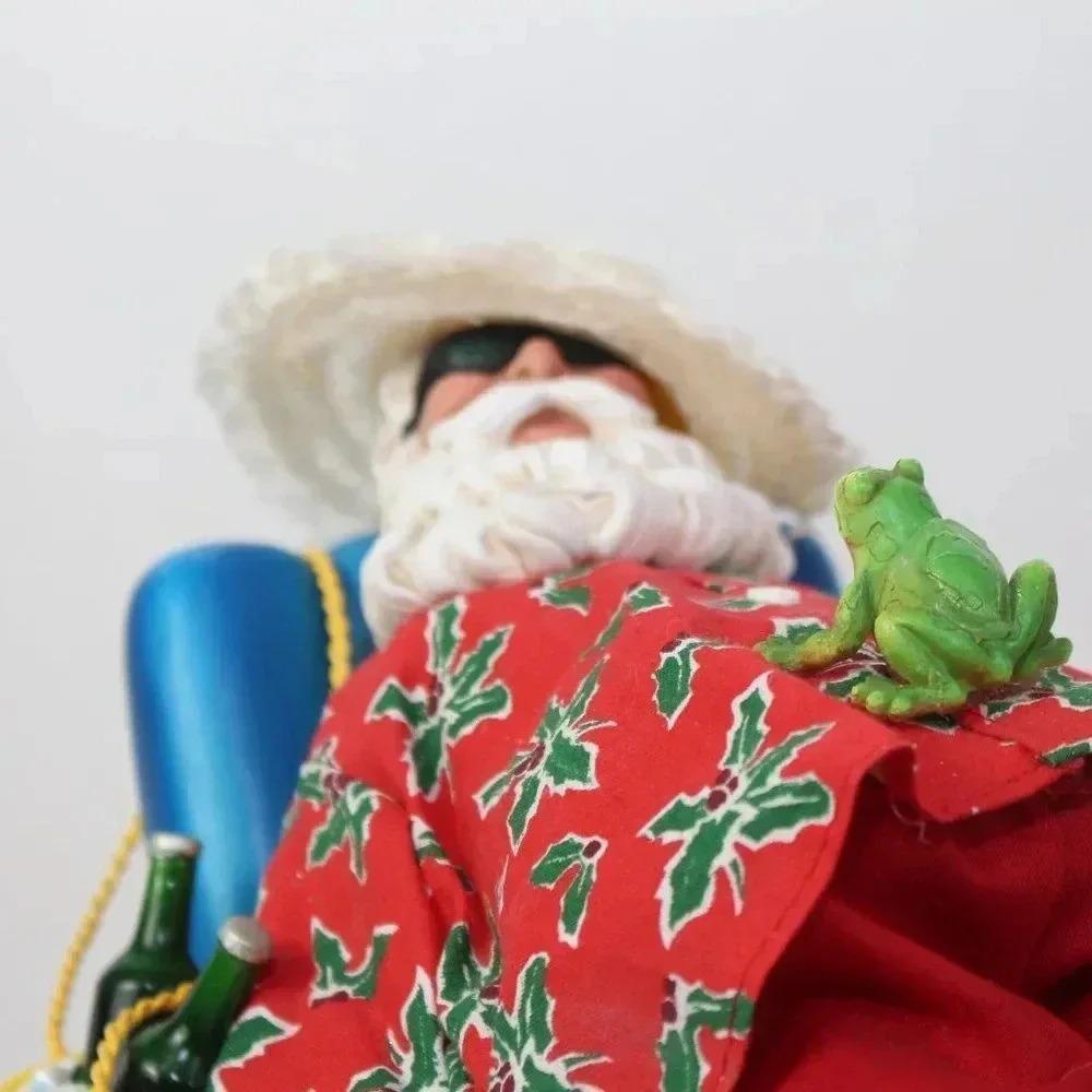 Santa on vacation - Picture 4 of 5